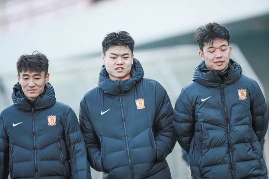 以往，老婆也会跟自己闹矛盾。
